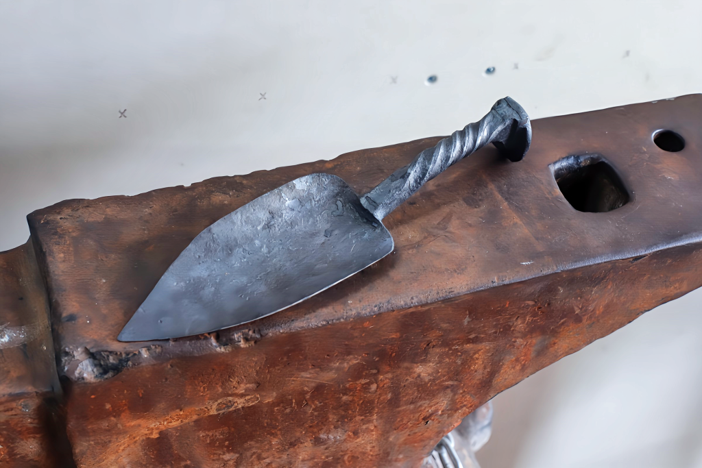 forged garden trowel diy